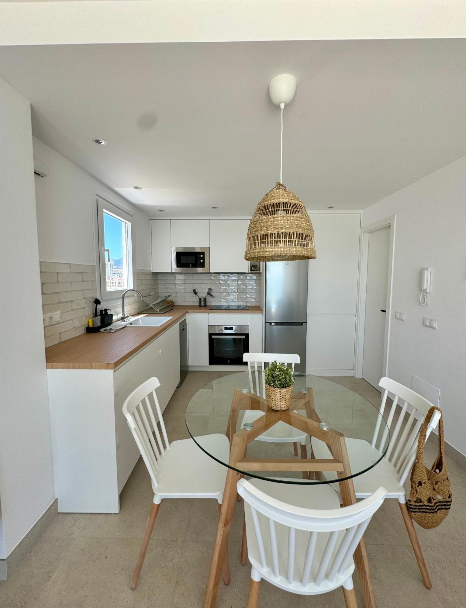 Sunnypalms - Beachfront Penthouse With Stunning Sea View Estepona Exterior foto