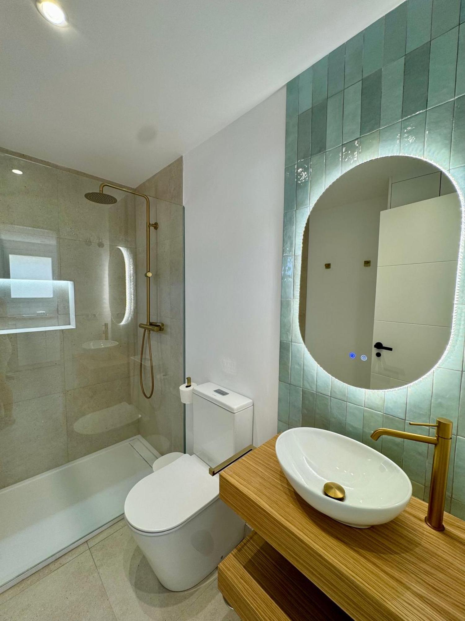 Sunnypalms - Beachfront Penthouse With Stunning Sea View Estepona Exterior foto